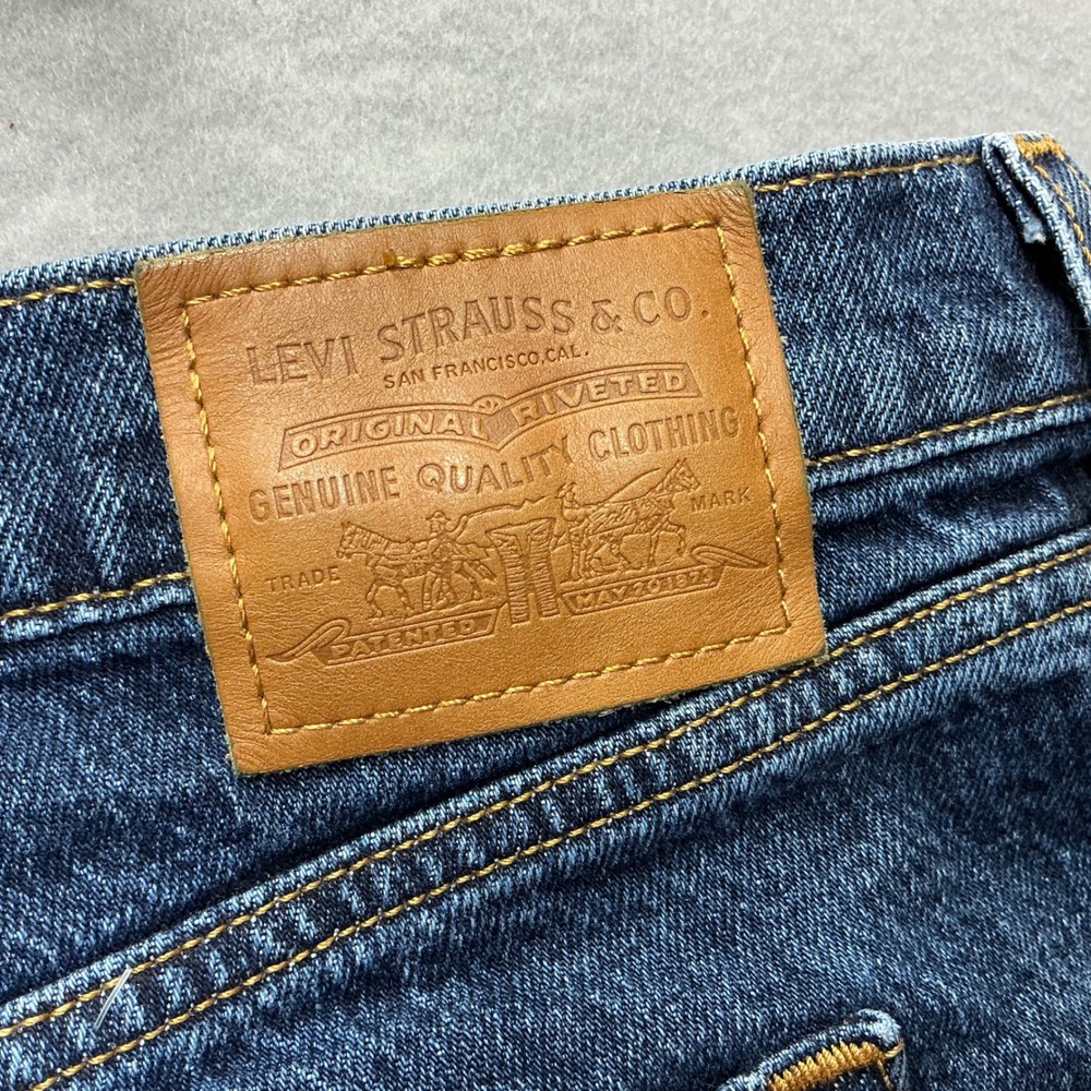 Levi's Premium Wedgie Straight Jeans Women's 20W Dark Wash Denim - Picture 3 of 9